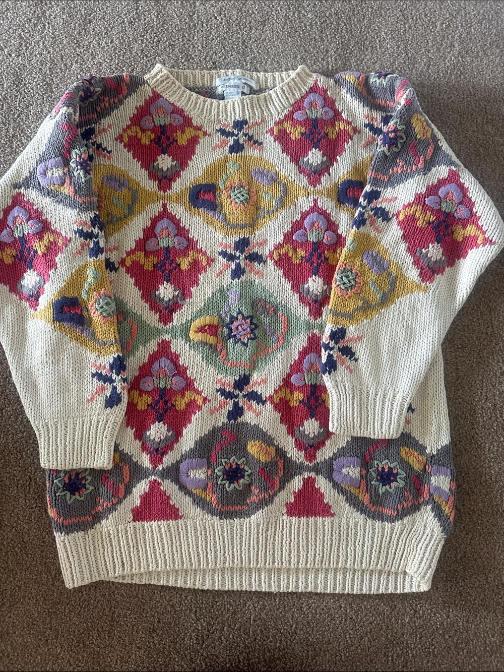 Vintage Susann D knitted by hand Hong Kong 55% Ramie, 45% cotton sweater.